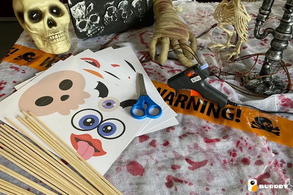 Votre kit d'accessoires photobooth Halloween à fabriquer soi-même avec Burddy