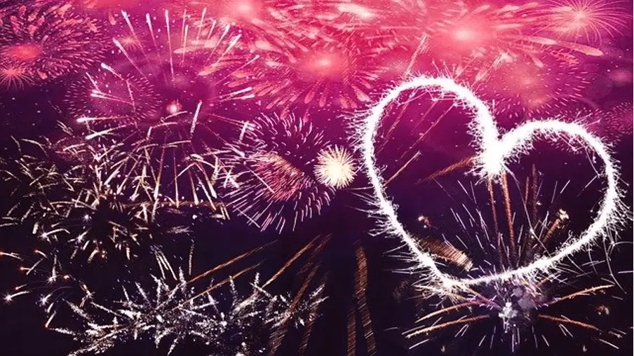 Un feu d'artifice, l'animation de mariage qui en mettra plein la vue à vos invités