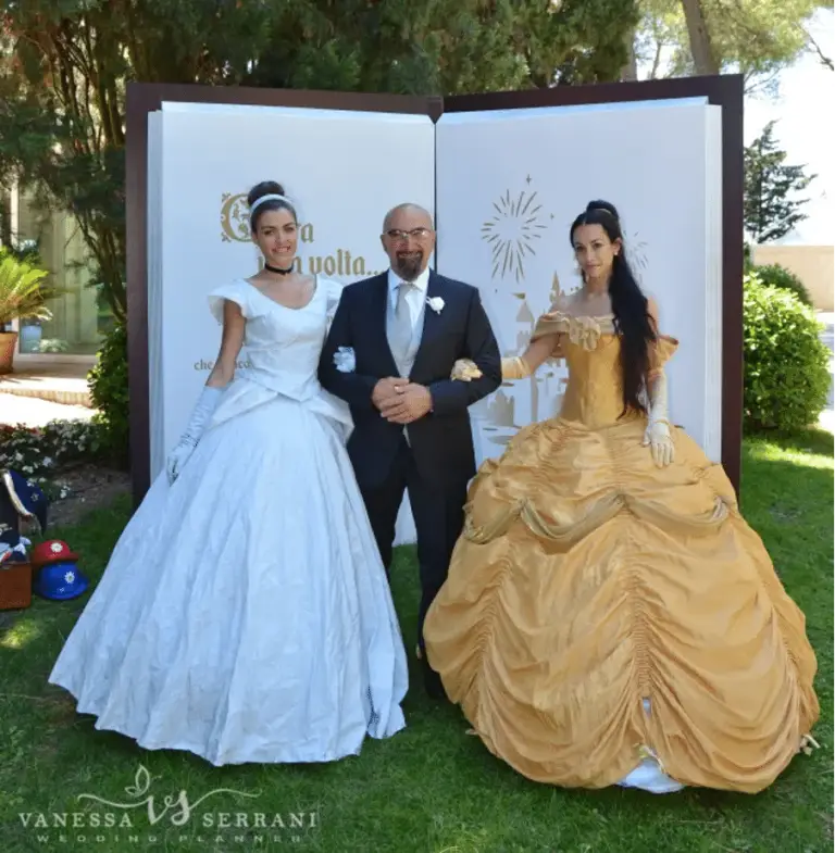 Un photocall de mariage “Il était une fois”